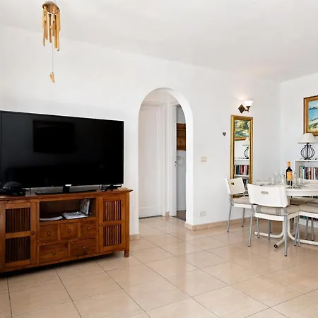 Puerto Chico B 아파트