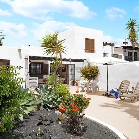 Puerto Chico B 아파트