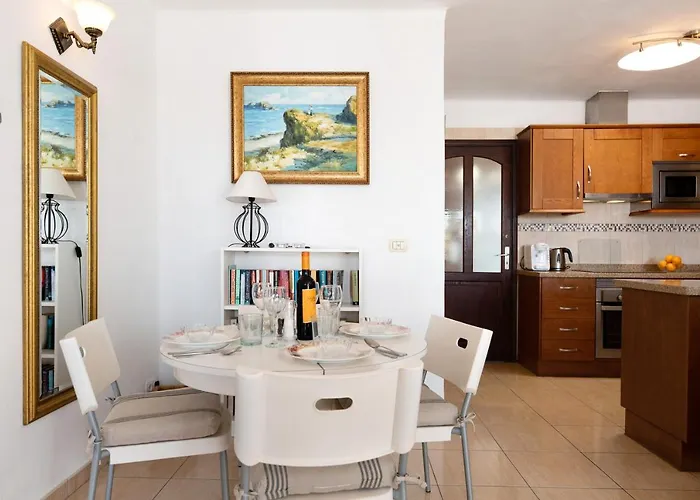 Puerto Chico B Апартаменты *